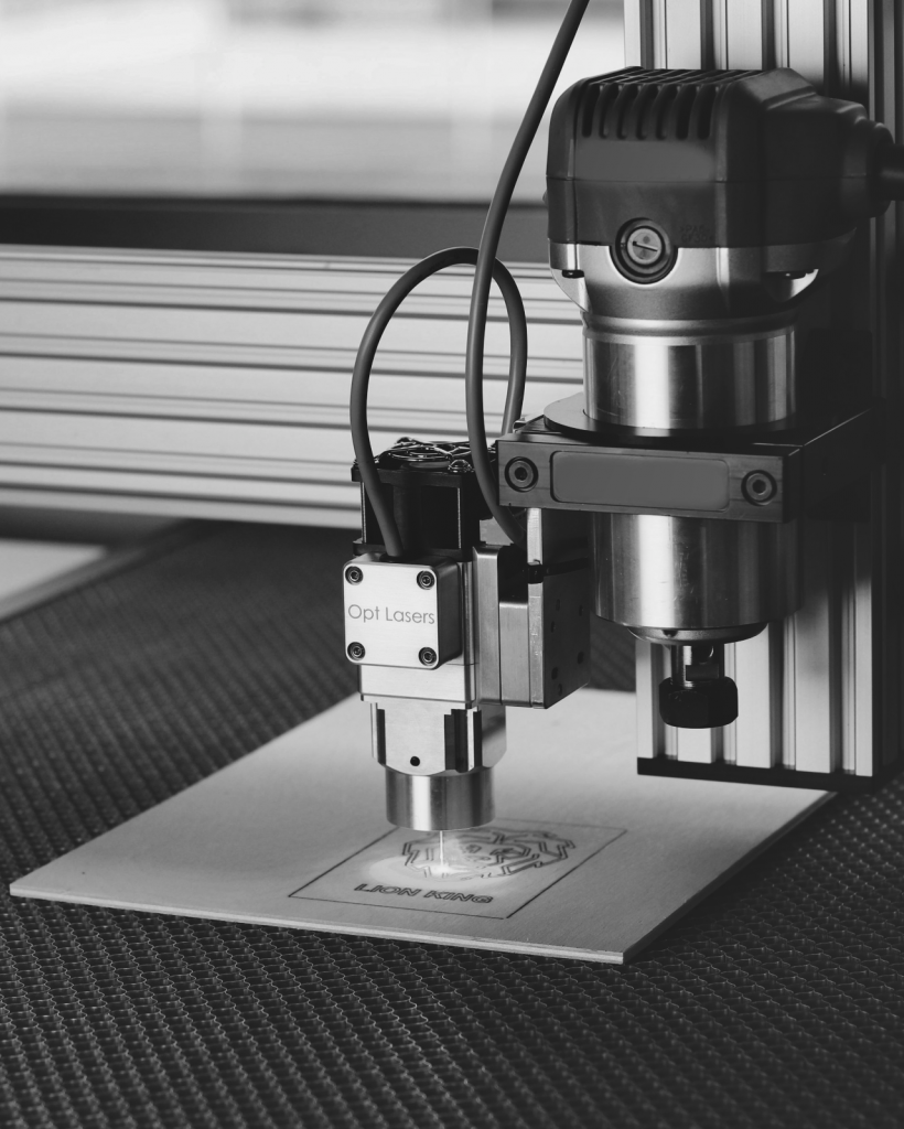 Gravage laser, conception et fabrication